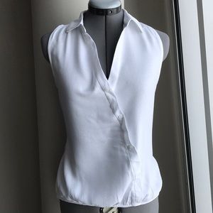GUESS Sleeveless Top
